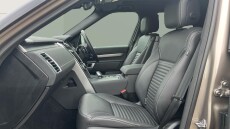 Land Rover Discovery 3.0 D300 R-Dynamic SE 5dr Auto Diesel Station Wagon